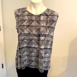 Athleta geometric pattern Shirt